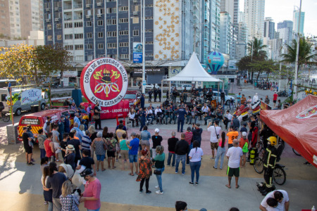 BALNEÁRIO CAMBORIÚ CELEBRA OS 95 ANOS DO CBMSC